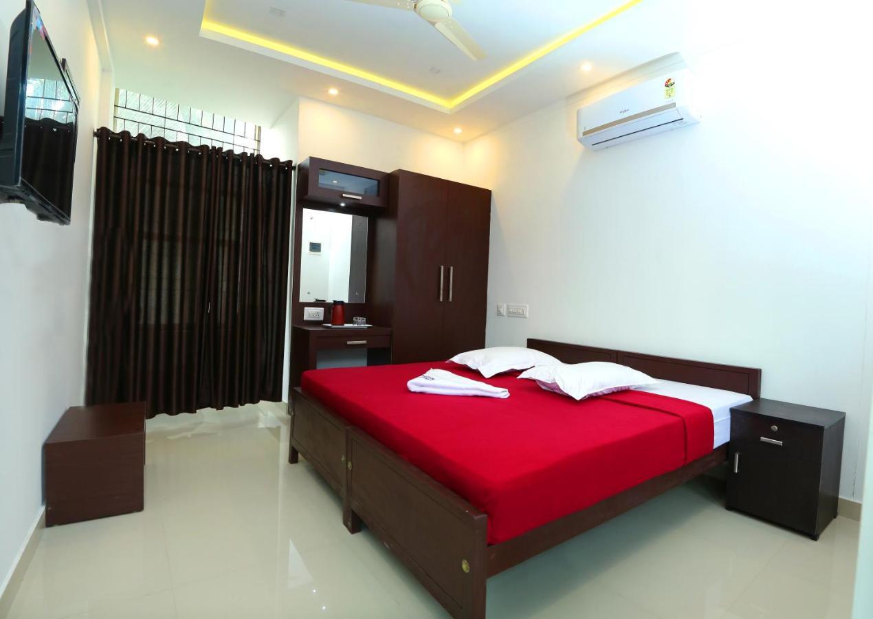 Karibu Residency Hotell Malappuram Exteriör bild