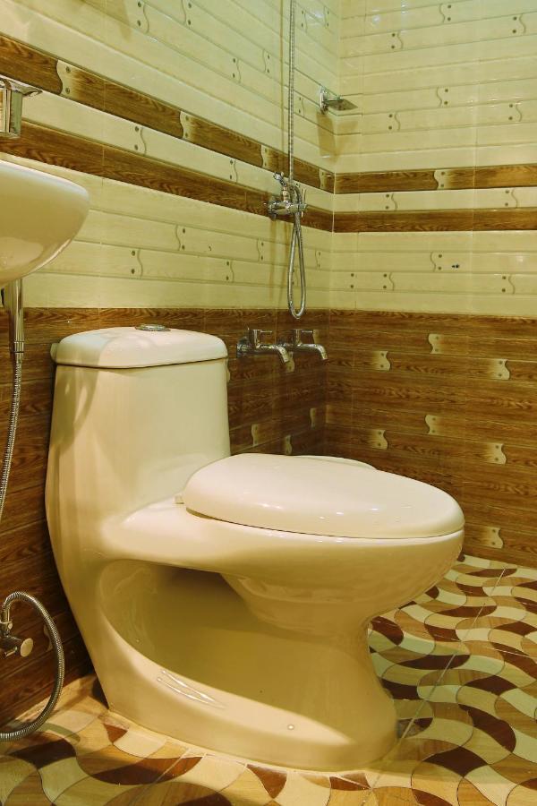 Karibu Residency Hotell Malappuram Exteriör bild